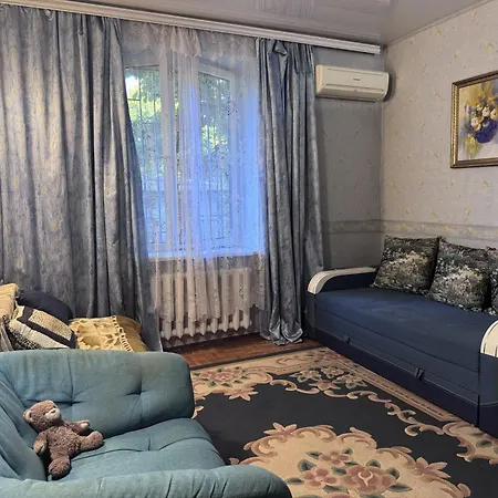 в одесі, біля моря та аркадії Apartment